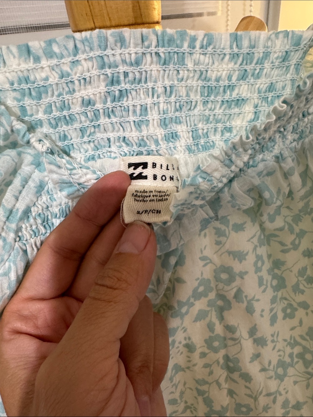 Light Blue Floral Puff-Sleeve Dress - Picture 2 of 2